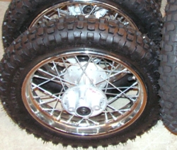 14" bagfælg påmonteret dæk og slange